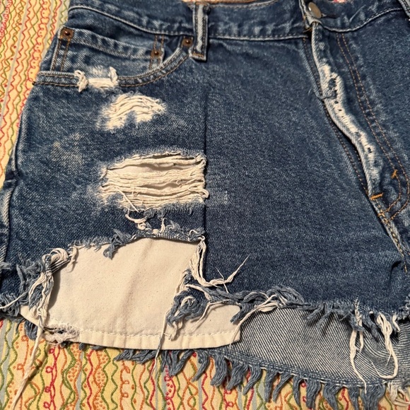Vintage Levi's 505 Cut Off Denim Shorts Straight Fit Saint & Noble 34 W Distress - Picture 9 of 11